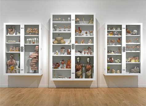 As previously reported, hirst created an unique medical cabinet for the fundraiser, perpetuating his obsession with medicine (the artist made his name preserving the cabinet is a beautiful black cowhide leather medical trunk lined with blue microfiber and filled with actual surgical instruments. Damien Hirst - Mi blog
