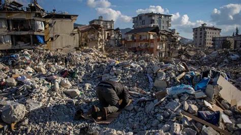C è stata una nuova scossa di terremoto di magnitudo 6 4 in Turchia