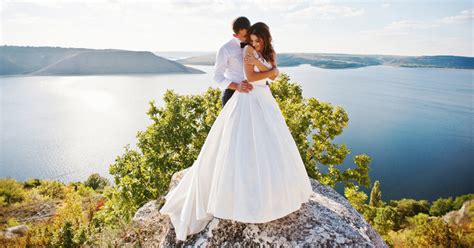 Photo by rebecca hollis photography. Part 3 - 200 Amazing Outdoor Wedding Photography Ideas - Wedding Ideas