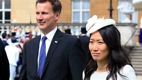 Why Hunts Wife Gaffe Is So Embarrassing Dailyonews