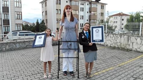 La Mujer Más Alta Del Mundo Rompe El Récord Guinness El Heraldo De San Luis Potosí