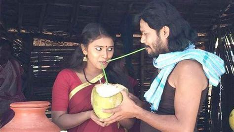 7 Funny Indian Couple Photos That Will Make You Laugh Out Loud Funbuzztime Dankest Memes