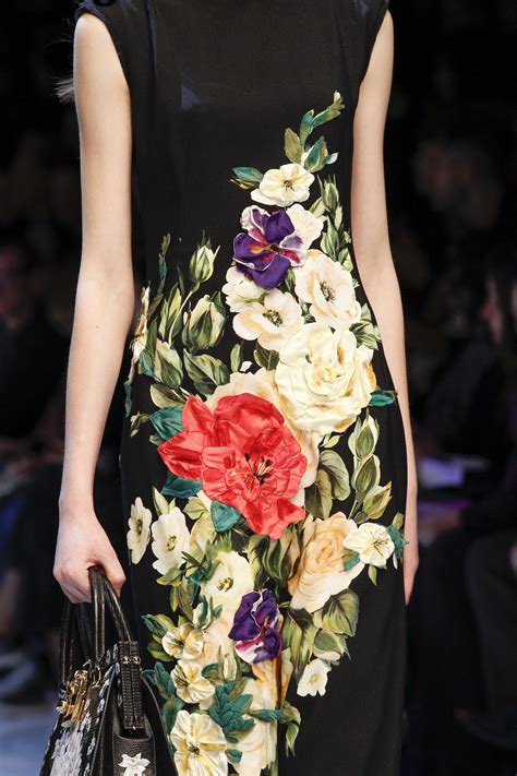 Dolce And Gabbana Fall 2016 Ready To Wear Fashion Show Details Vogue