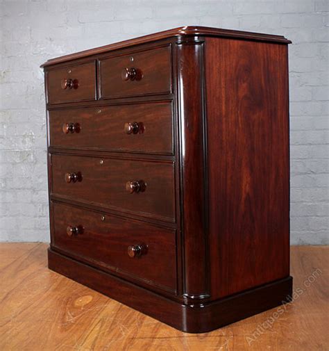 Large Mahogany Chest Of Drawers Antiques Atlas