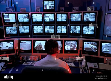 Security Surveillance Screens Hi Res Stock Photography And Images Alamy