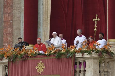 El Papa Imparte La Bendición Urbi Et Orbi Infovaticana