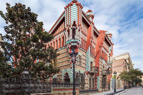 We have many options to discover casa mila, choose yours. Barcelonában újabb Gaudí épület nyílik meg a turisták ...