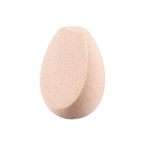 The Rihanna-Approved Makeup Sponge Steph Loves - Fashionista