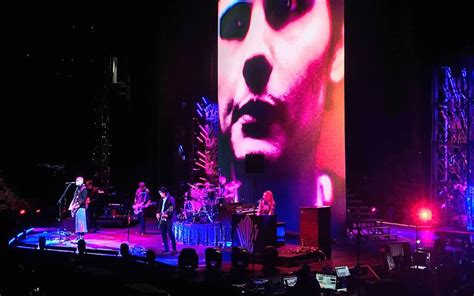 Live Review Smashing Pumpkins And Separating The Art From The Artist