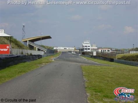 Another circuit request, this time a lap around the austrian grand prix's former layout, the this video is a time machine: old-zandvoort-circuit-088 - Circuits of the past