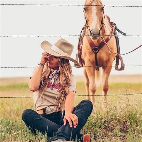 Cowgirl Magazine On Instagram “hes Behind Me Isnt He Has This Ever Happened To You