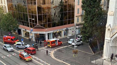 Attentat dans une église de Nice : trois morts, "tout laisse supposer à