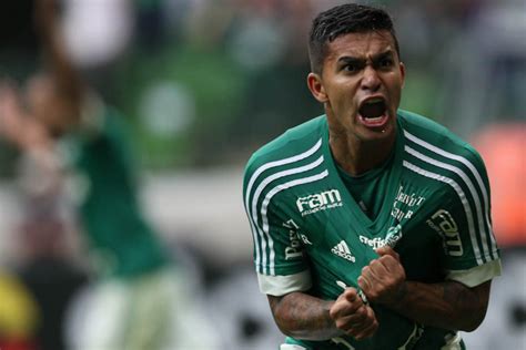 Veja mais ideias sobre dudu palmeiras, palmeiras, aperitivos para festa. Dudu faz 27 anos e com muitos títulos no Palmeiras