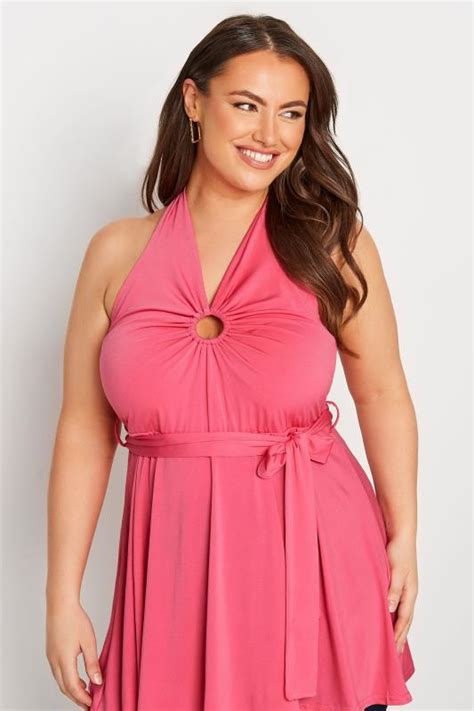 yours london curve neckholder top in pink mit ringdetail yours clothing