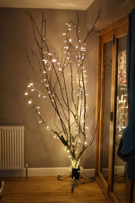 December 3, 2020 by admin no comments. 15 Super Cozy Ways To Use String Lights In Your Home Decor