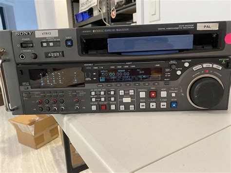 Sony Dvw M2000p Pal Digital Betacam Vtr Videocassette Recorder Sp Sx
