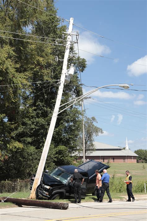 Wreck In Center Causes Power Outage