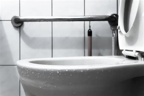 How To Stop Overflowing Toilet And Unclog The Toilet Sun Plumbing