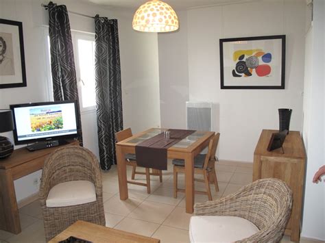 Check spelling or type a new query. Appartement meublé T1 bis de 36.9m² avec parking en sous ...