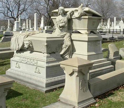 Interesting Cemetery Statues Cemetery Monuments Headstones