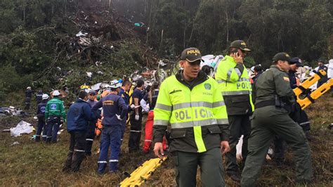 Se Estrelló En Colombia El Avión Que Llevaba A Futbolistas Del Chapecoense 71 Muertos Y 6