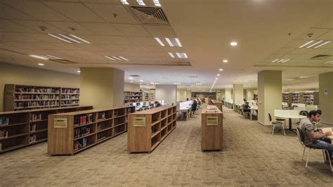 Sabancı üniversitesi, bilimde ve toplum üzerinde dönüştürücü etkileri olan yenilikçi araştırma ve eğitim faaliyetlerindeki öncü konumunu geliştirecektir. İstanbul Ticaret Üniversitesi