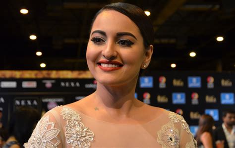 Sonakshi Sinha Reacts To ‘cheating Charges After Police Visit Her Home Gg2