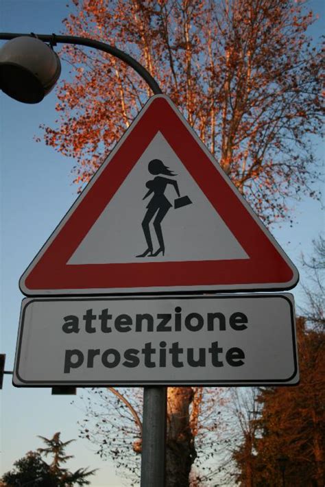 [answered] is this warning for prostitutes sign actually a real official sign in italy