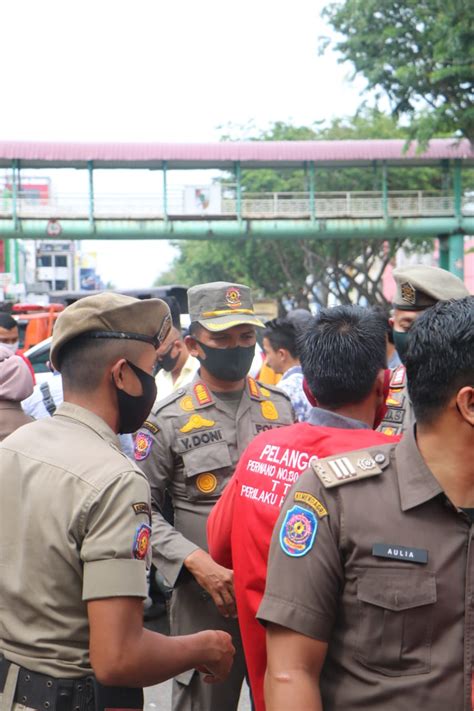 Razia Masker Di Dua Lokasi Petugas Gabungan Jaring 115 Warga