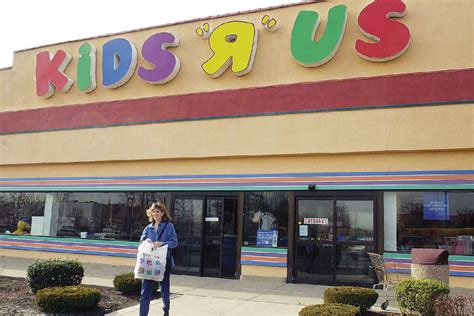 Ir al contenido saltar a la navegación. Rise and fall of Toys R Us: From dominant toy store ...