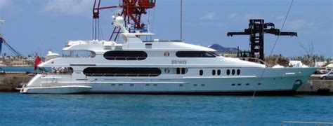 Inside Tiger Woods Yacht PRIVACY Christensen 2004 Value 20M