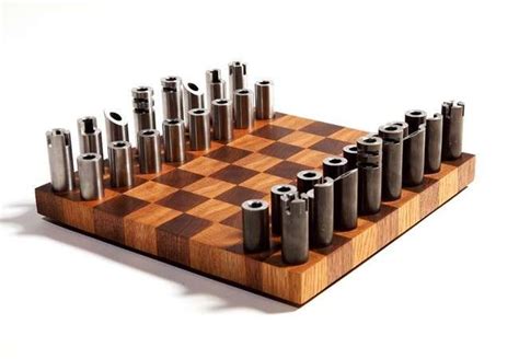 Un design di scacchi moderno elabora. Post-Modern Cylindrical Chess Sets | Modern chess set ...