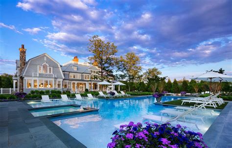 This 35 Million Hamptons Estate Has A Rooftop Putting Green And A