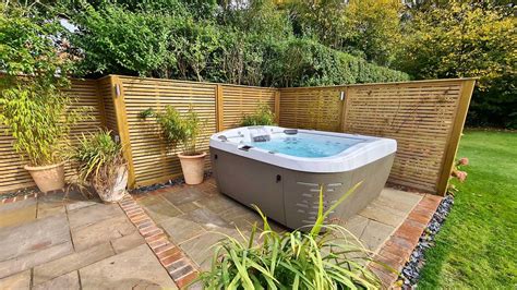 Backyard Hot Tub Privacy Ideas You Will Surely Love