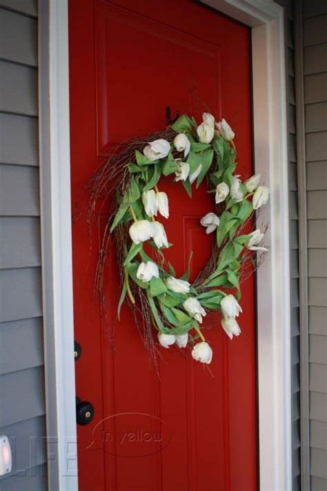 In partnership with srh paint, proud supplier of benjamin moore paint, lauren battistini of lfb color brings with her the latest and most up to date information on paint colors, trends and applications for the interior and. 33 best Paint: Red images on Pinterest | Wall paint colors ...