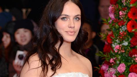 Downton Abbey Star Jessica Brown Findlay Sex Tape Leaks Days After