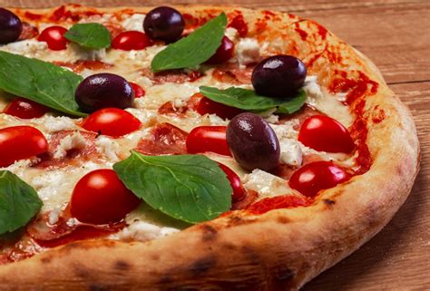 Aprenda A Fazer Uma Pizza Clássica Em Casa Acorda Cidade Dilton