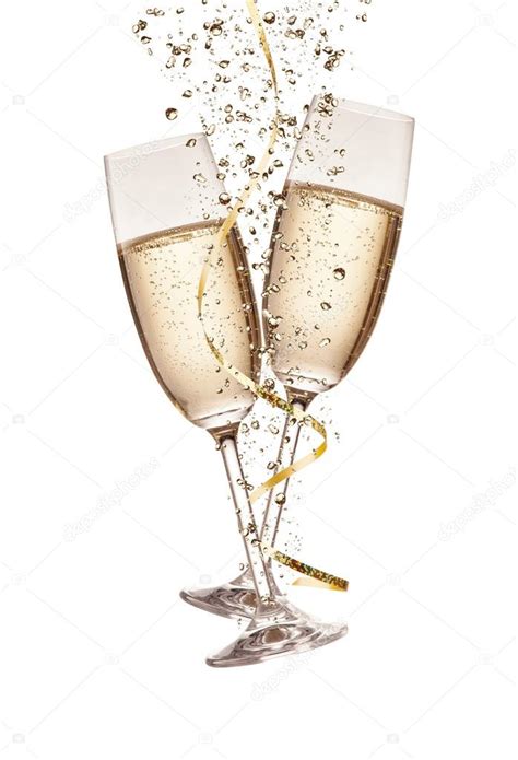 Deux Verres De Champagne Aux Bulles Isolés Sur Blanc Image Libre De