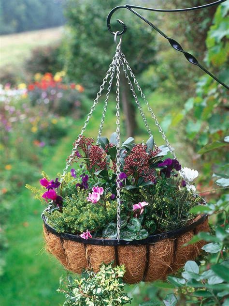 50 Unique And Modern Diy Outdoor Hanging Planter Ideas For