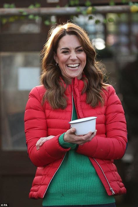 Royal Fans Go Wild Over Kate Middleton Choosing A Christmas Tree