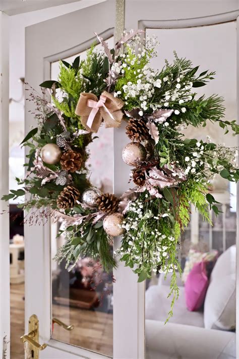 Diy Christmas Wreath Using Fresh Flowers And Foliage Dainty Dress Diaries