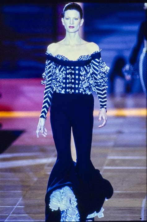 Versace Spring 1993 Ready To Wear Model Kristen Mcmenamy Versace