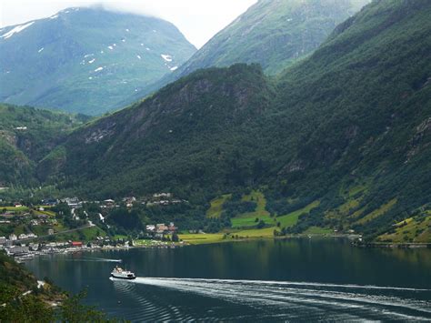 Geirangerfjord Norway Hd Wallpaper Background Image 1920x1440 Id