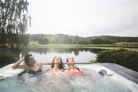 Finding The Right Spa Or Hot Tub For Your Home Cal Spas Mn