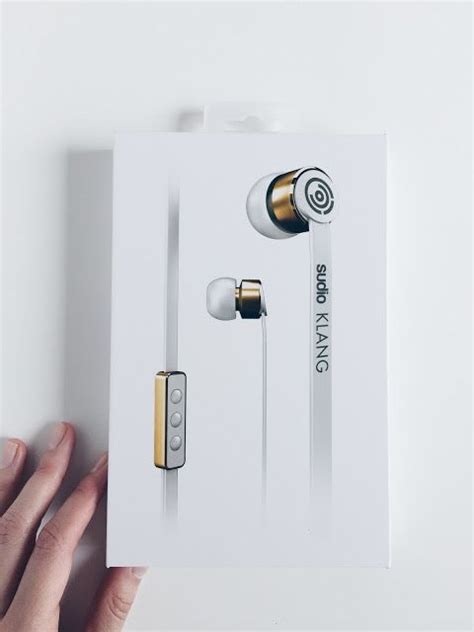 New In Sudio Sweden Klang Earphones Klang Earphone Packaging Design