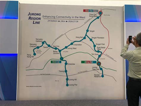 Jalan panjang melalui jalan darat atau dengan pesawat dalam garis lurus. Laluan MRT Daerah Jurong dibuka bertahap-tahap dari 2026 ...