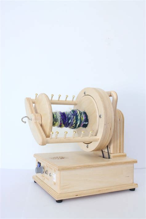 Firefly Spinolution Electric Spinning Wheel — Beesybee Fibers