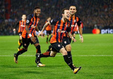 Miners club of donetsk and donbas. Round of 16 Fan Preview: Shakhtar Donetsk - Breaking The Lines