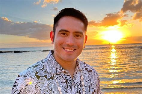 Gerald Anderson Enjoys Vacation With Dad In Hawaii Abs Cbn News