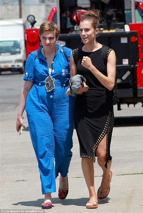 Tight Knit Lena Dunham And Allison Williams Enjoyed A Breather From Filming Girls On Tuesday In